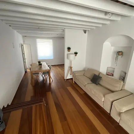 La Casa Del Arco * טריפה